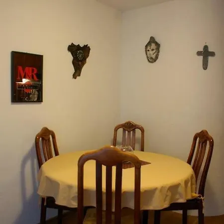 15637b Apartment